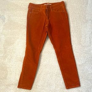 Size 10 universal thread pants. Skinny leg